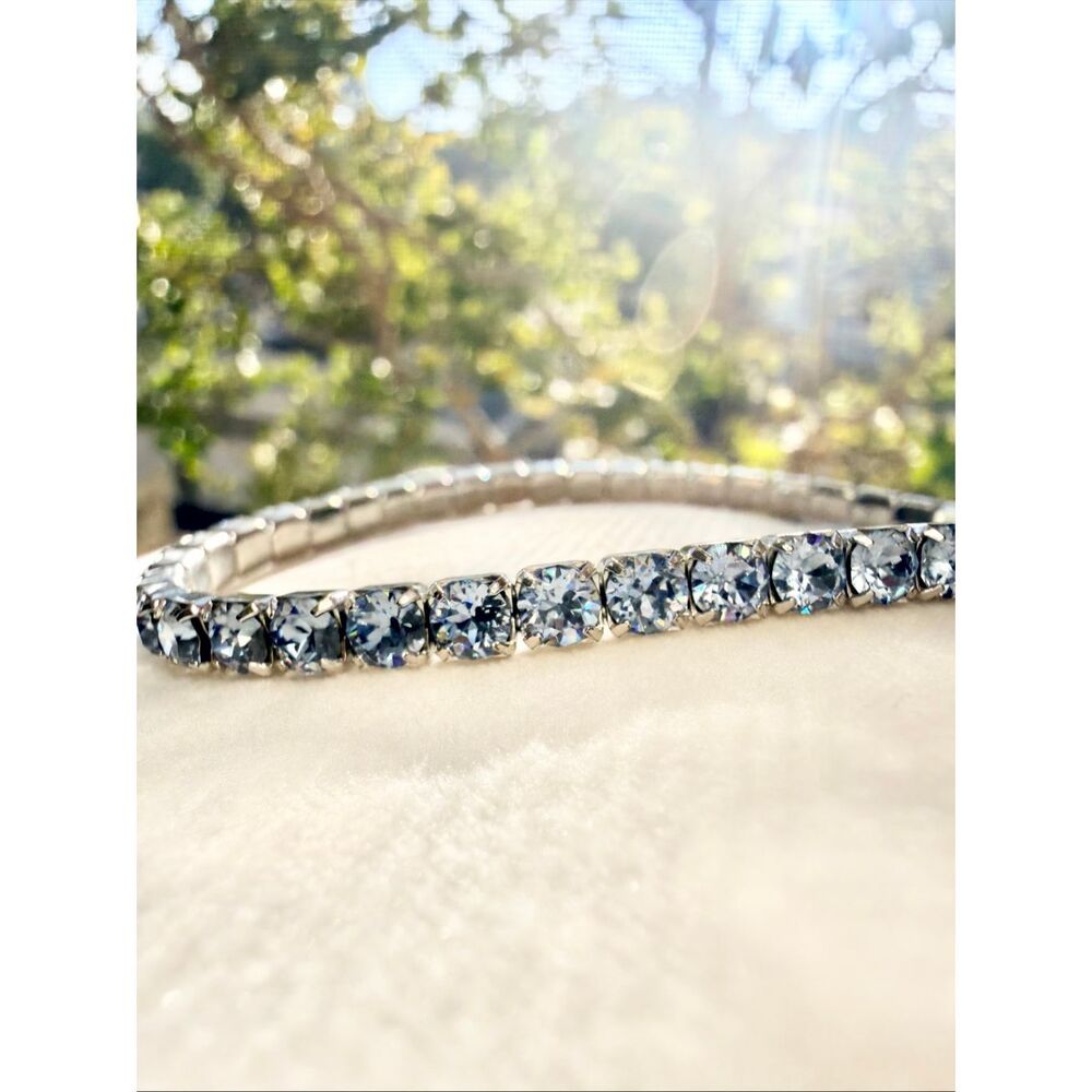 Authentic Swarovski light blue Crystal Stretch Tennis Bracelet Silver Clear
